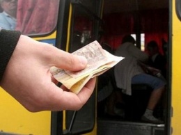 Казакова порвала документ о повышении тарифов на проезд в Николаевских маршрутках