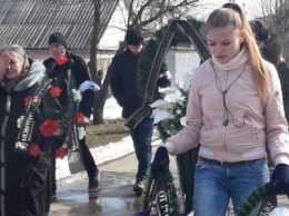 В Павлограде похоронили жестоко убитых отца и сына