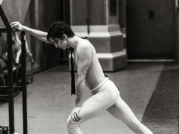 Первый взгляд на костюмы Erdem для Лондонского Королевского балета