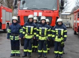 Криворожским спасателям торжественно вручили новый автомобиль и спецодежду (ФОТО)