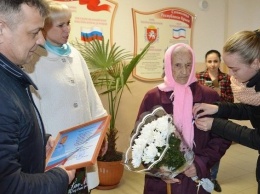 В Крыму 100-летняя женщина самостоятельно пришла на участок