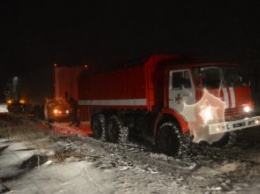 На Днепропетровщине из снежных заносов освободили более 250 единиц техники
