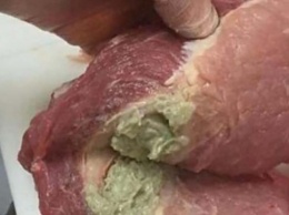 Опытный мясник признает: «Когда мы видим рак в свинине, мы просто вырезаем его и продаем оставшееся мясо клиентам»!