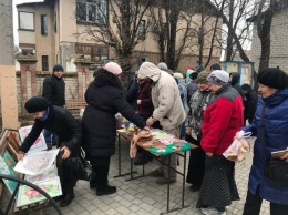 В запорожском соборе прошла благотворительная ярмарка (Фото)