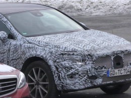 В Сети появилось видео с тестов Mercedes GLA нового поколения
