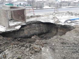 Николаевцы жалуются на коммунальщиков, разрывших дорогу на Водопое