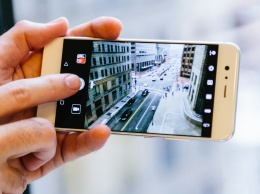 Huawei собирается выпустить смартфон на блокчейне