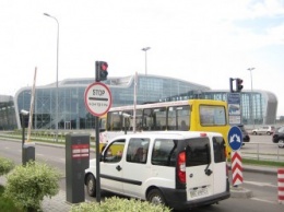 Аэропорт Львов летом могут связать автобусными маршрутами с Тернополем, Черновцами и Ивано-Франковском