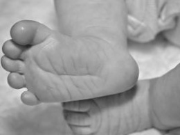 На Львовщине в подъезде дома нашли брошенную новорожденную девочку