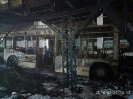 В Николаеве горело троллейбусное депо, есть пострадавший