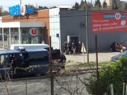 Теракт во Франции: новые находки следователей и первые задержанные