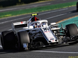 Шарль Леклер провел дебютную гонку в Формуле 1