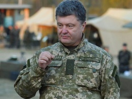 Порошенко поздравил военных Национальной гвардии Украины с праздником