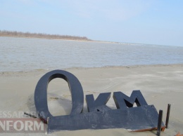 В Одесской области из-за паводка упал знак нулевого километра