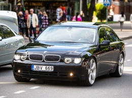 Украинцам бесплатно раздают авто на еврономерах, но есть одно "но"