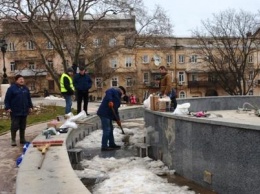 Пока не растаял снег, в Одессе запустят фонтаны