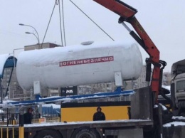 В Киеве снесут незаконные газозаправки