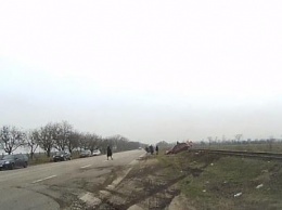 ДТП на трассе Черноморск - Одесса: автомобиль выбросило на железную дорогу