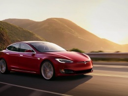 Tesla отзывает модели Tesla Model S в связи с обнаруженной проблемой