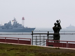 Густой туман, "Гюрза" и поцелуи: как в Одессе ждали визит турецких кораблей