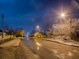 В Днепре водитель поломал колесо на улице Отечественной