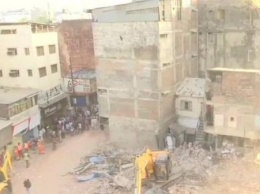 В Индии обрушилась гостиница: погибли 10 человек