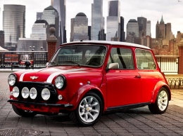 Классический Mini превратили в электромобиль