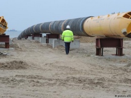 "Газпром" снижает риск санкций с помощью британской компании