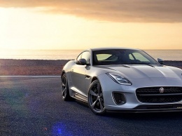 Jaguar расширил перечень оснащения купе и кабриолета F-Type