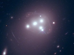 Темная материя должна быть "абсолютной черной", заявили астрономы
