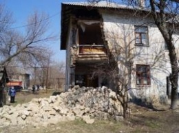 В оккупированной боевиками "ЛНР" Брянке обрушилась часть многоквартирного жилого дома