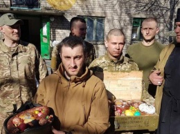 Пасха на Донбассе: как украинские воины отмечали праздник (фото)