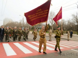 День освобождения Одессы: воины-афганцы возложили цветы к стеле «Крылья Победы»