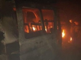 В Мелитополе сгорел микроавтобус