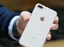 Apple расширила гарантию на iPhone 8, iPhone 8 Plus и iPhone X в России