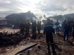 Никто не выжил: в Алжире разбился военный самолет с 200 людьми на борту (видео)