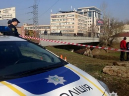 В центре Харькова обнаружили в мешке труп