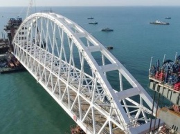 Создатели Керченского моста забили тревогу, Путин хочет открыть в мае, но есть проблемы