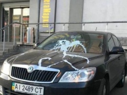 В Киеве проучили наглого водителя (Фото)