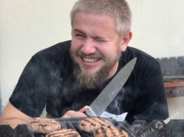 Одесский кулинар готовит блюда по Толкину и Мартину