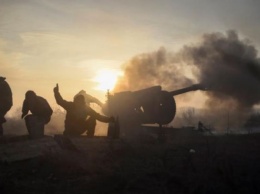 Горит земля: как боевики «утюжат» украинские позиции. ВИДЕО