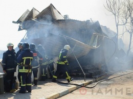 При пожаре ресторана на Фонтане пострадала спасательно-водолазная станция