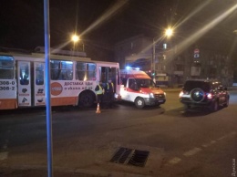 В Одессе троллейбус врезался в автомобиль «Инто-Саны»