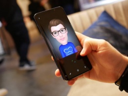 Почему AR Emoji Galaxy S9 проигрывают Animoji iPhone X