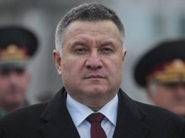 «Своя политическая игра» - как с помощью Донбасса министр подал сигнал президенту (подробности)