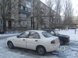 Три вора-рецидивиста тайно похищали имущество из автомобилей жителей Николаева