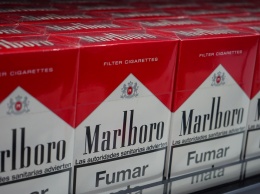 Табачный гигант потерял 15% стоимости из-за уменьшения количества курильщиков