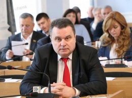 Депутат Крисенко не хотел бы повторения истории с импичментом Сенкевичу