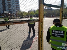 В Киеве на спортплощадке произошел взрыв