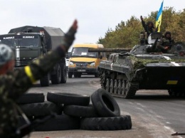 Украинские военные показали уничтожение позиции боевиков (видео)